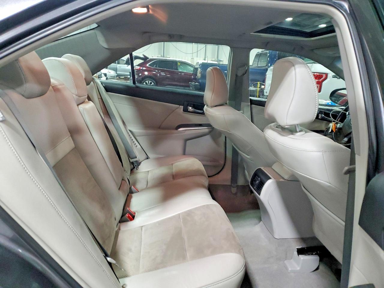 2014 TOYOTA CAMRY HYBRID photo 10