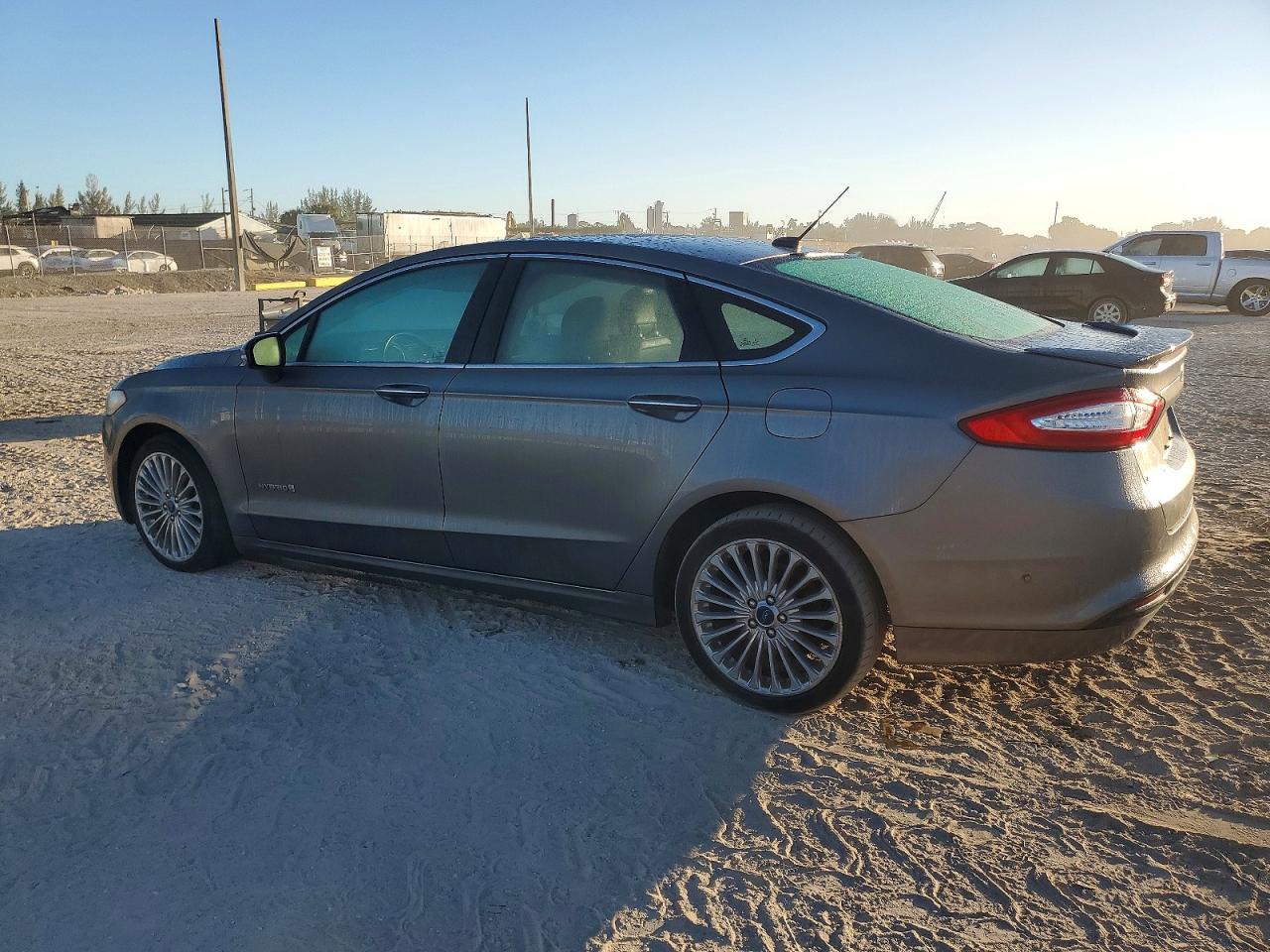 2014 FORD FUSION TITANIUM HEV photo 2
