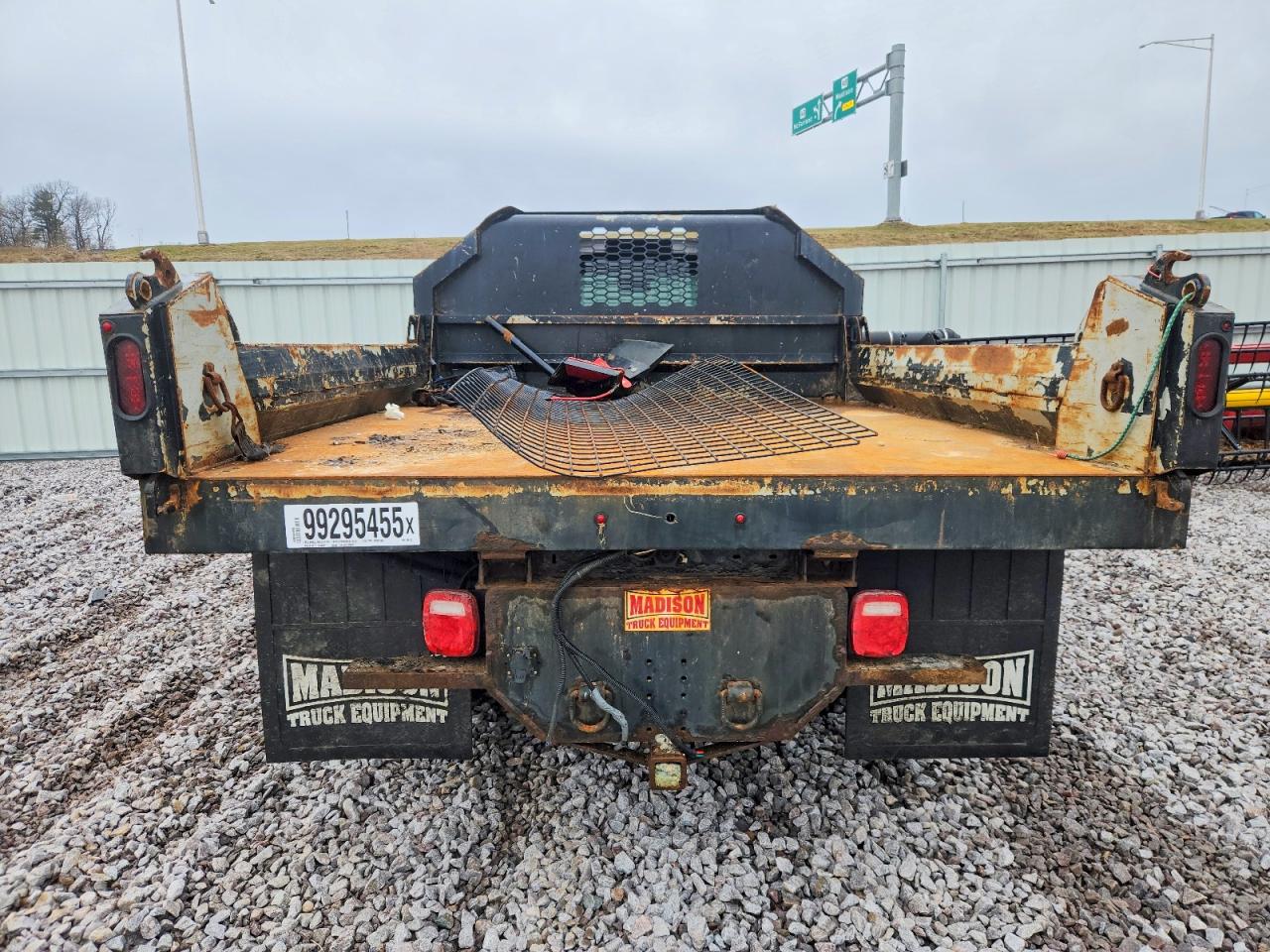2018 RAM 3500 DUMP TRUCK photo 6