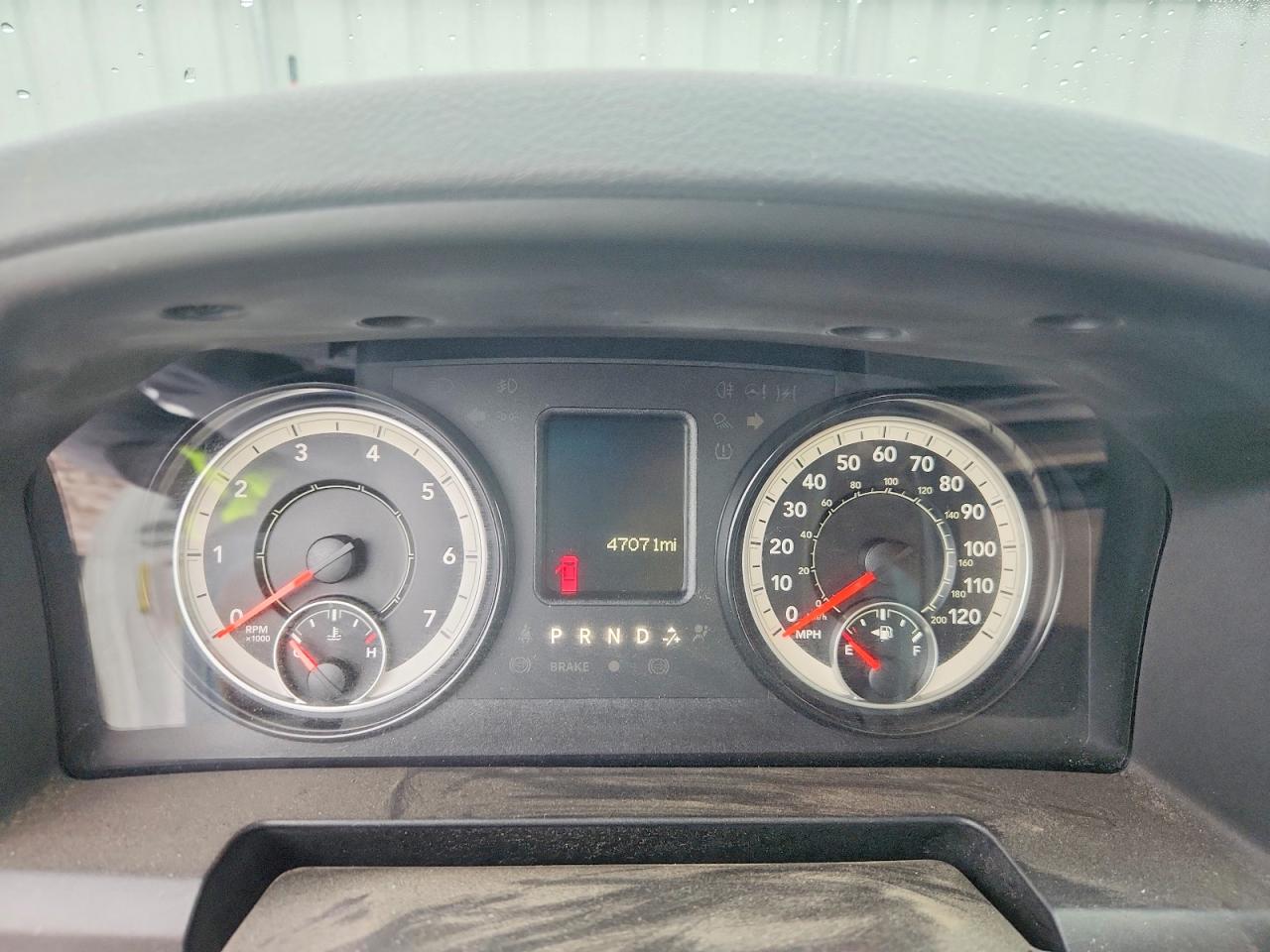 2018 RAM 3500 DUMP TRUCK photo 9