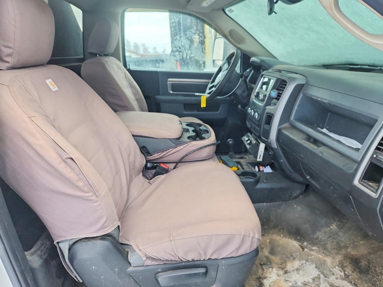 2018 RAM 3500 DUMP TRUCK photo 5