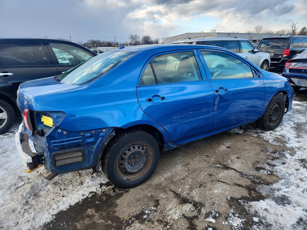 2010 TOYOTA COROLLA BASE photo 3