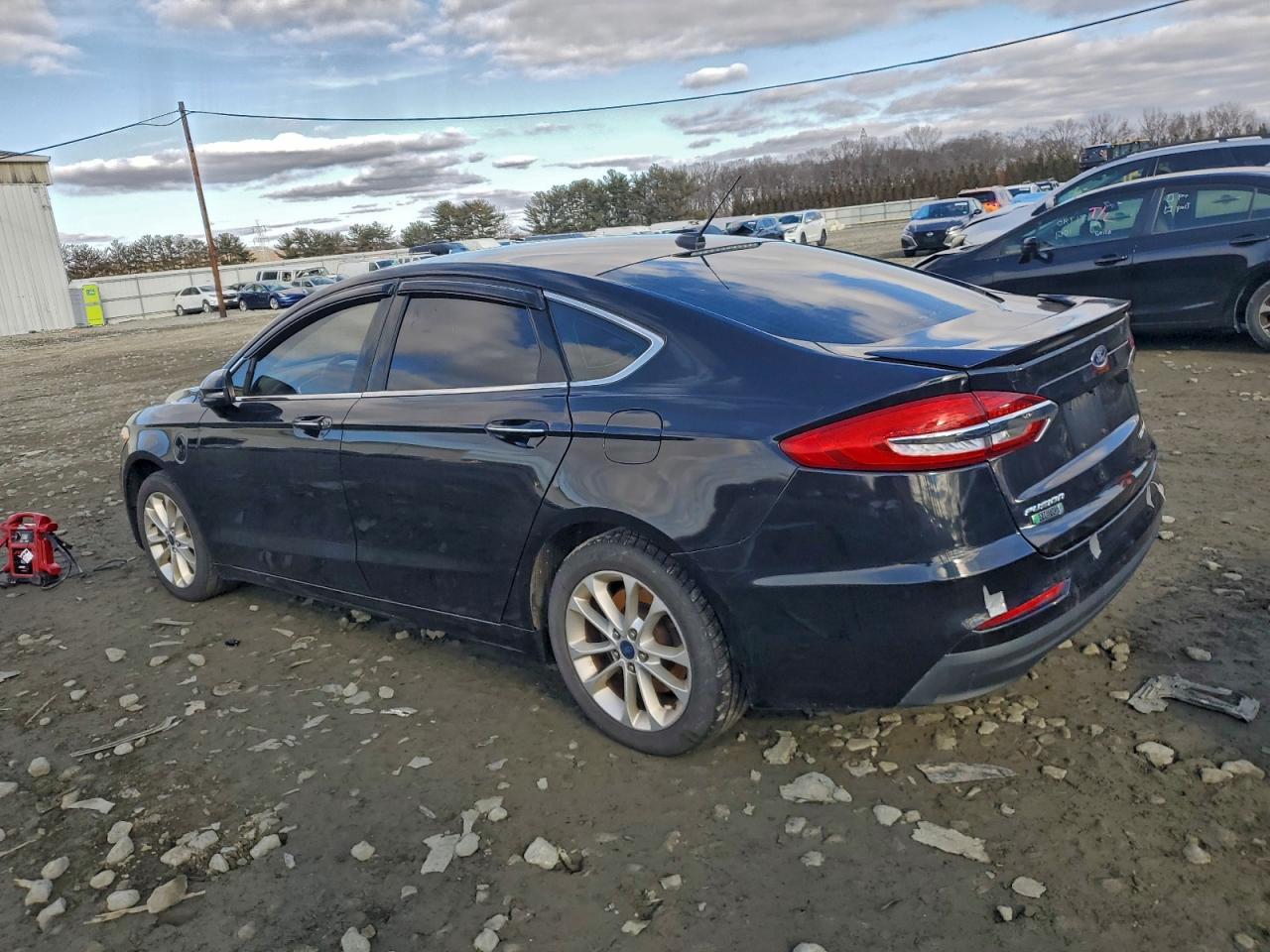 2019 FORD FUSION TITANIUM photo 2