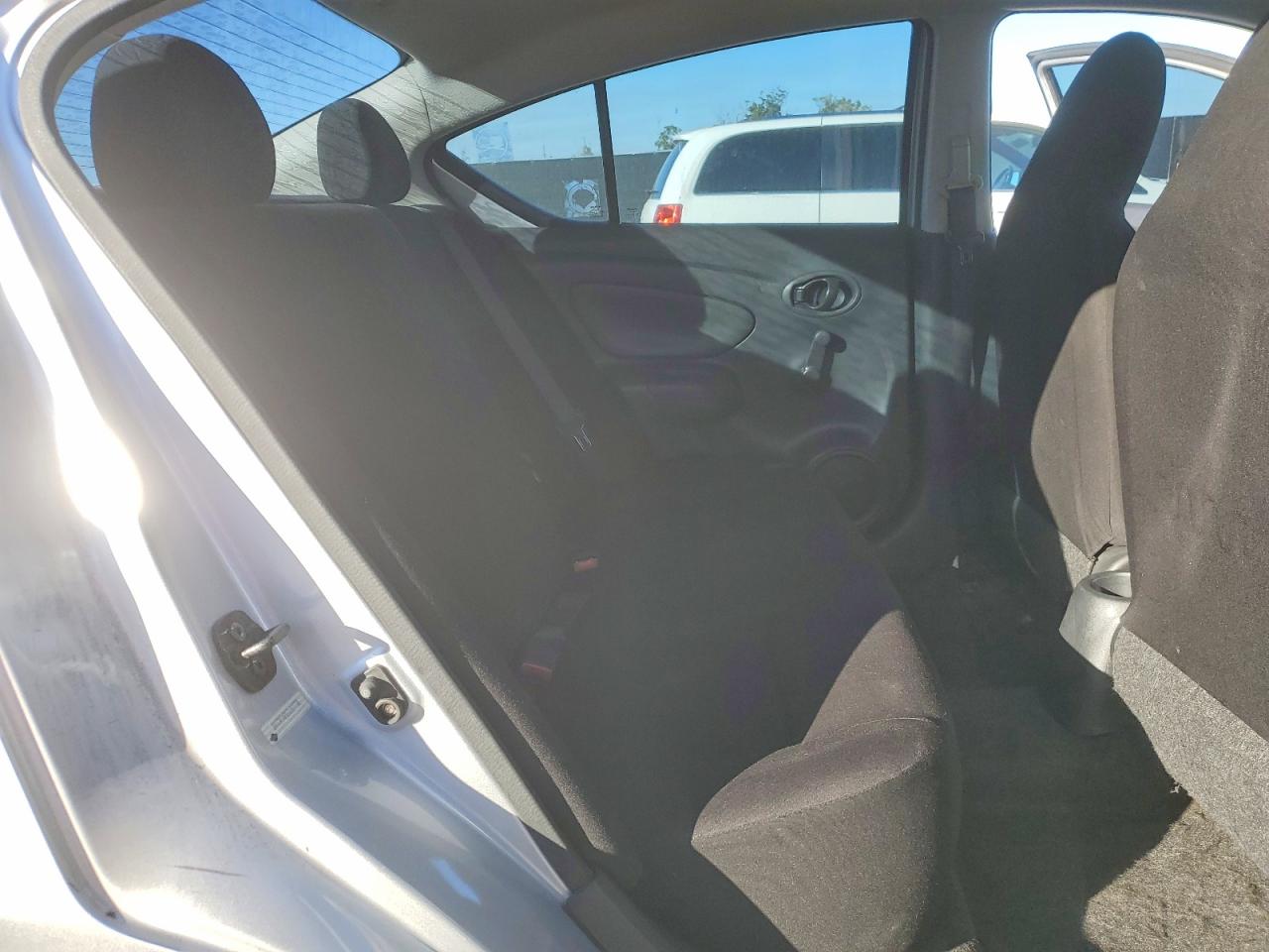 2012 NISSAN VERSA S photo 10