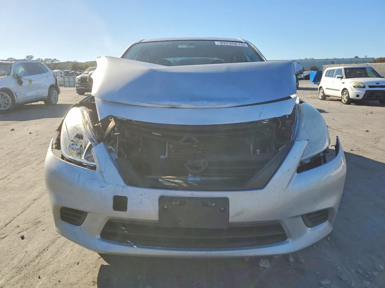 2012 NISSAN VERSA S photo 5