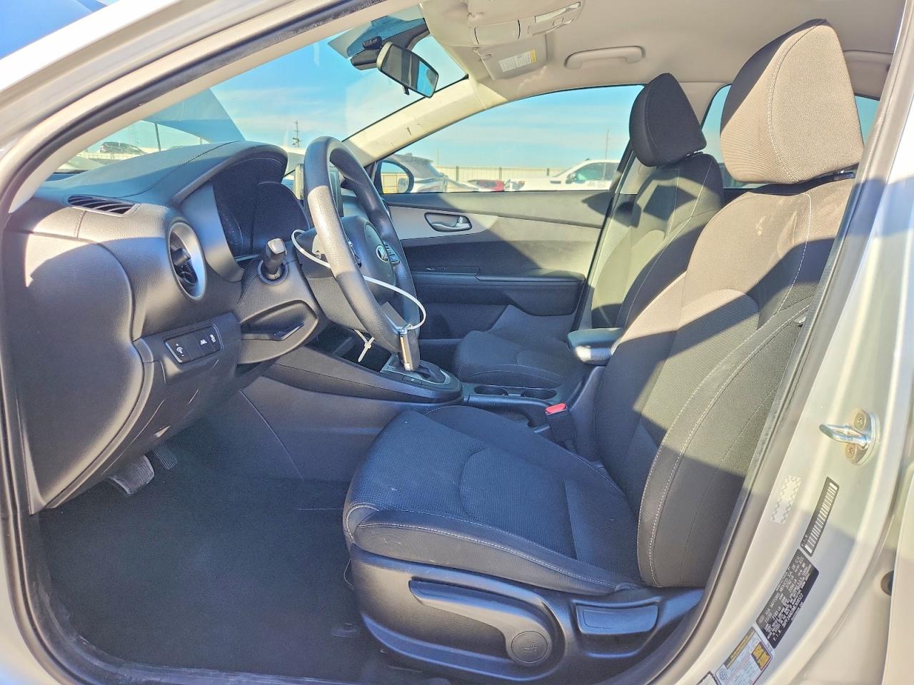 2021 KIA FORTE FE photo 7