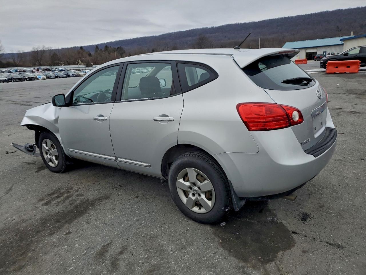 2013 NISSAN ROGUE S photo 2