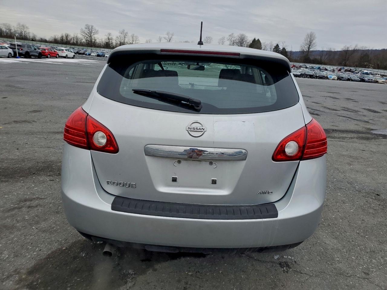 2013 NISSAN ROGUE S photo 6