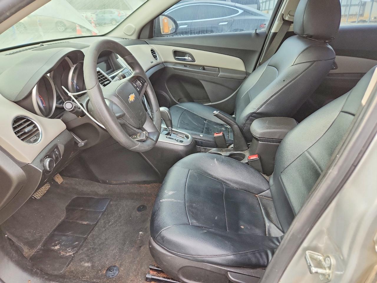 2016 CHEVROLET CRUZE LIMITED LS photo 7