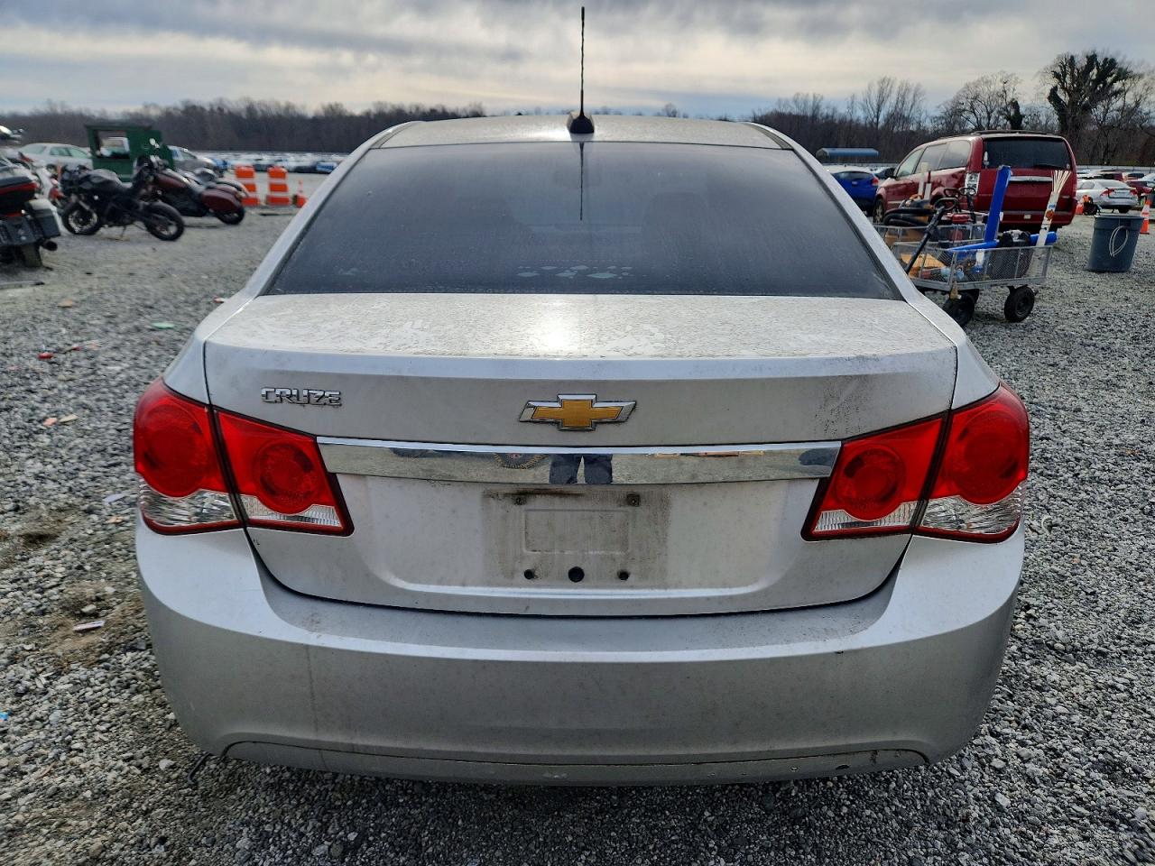 2016 CHEVROLET CRUZE LIMITED LS photo 6