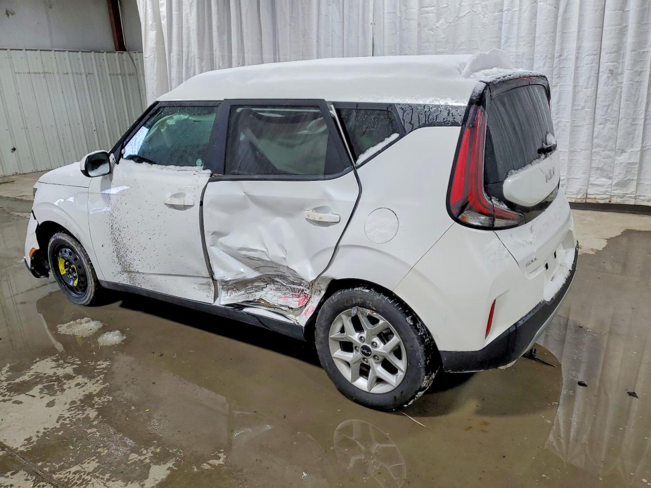 2024 KIA SOUL LX photo 3