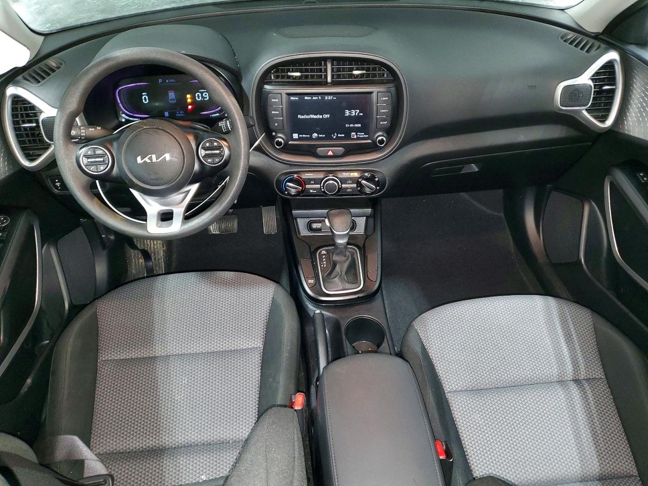 2024 KIA SOUL LX photo 15