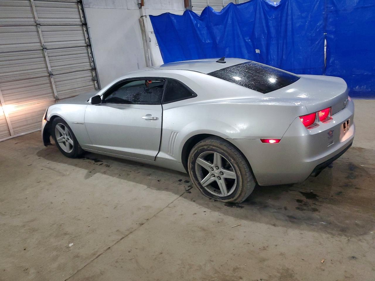 2011 CHEVROLET CAMARO LT photo 2