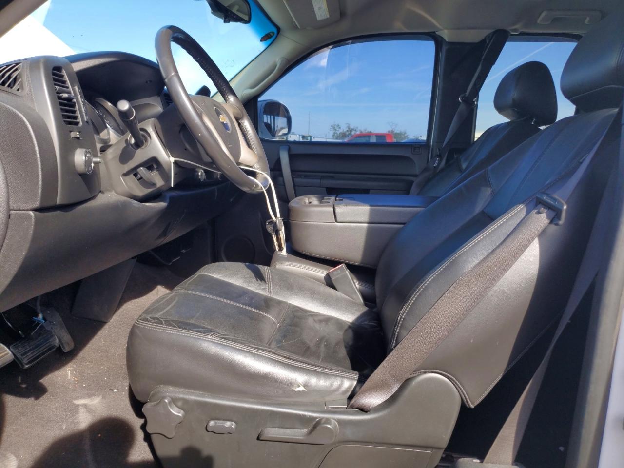 2010 CHEVROLET SILVERADO C1500 LT photo 7