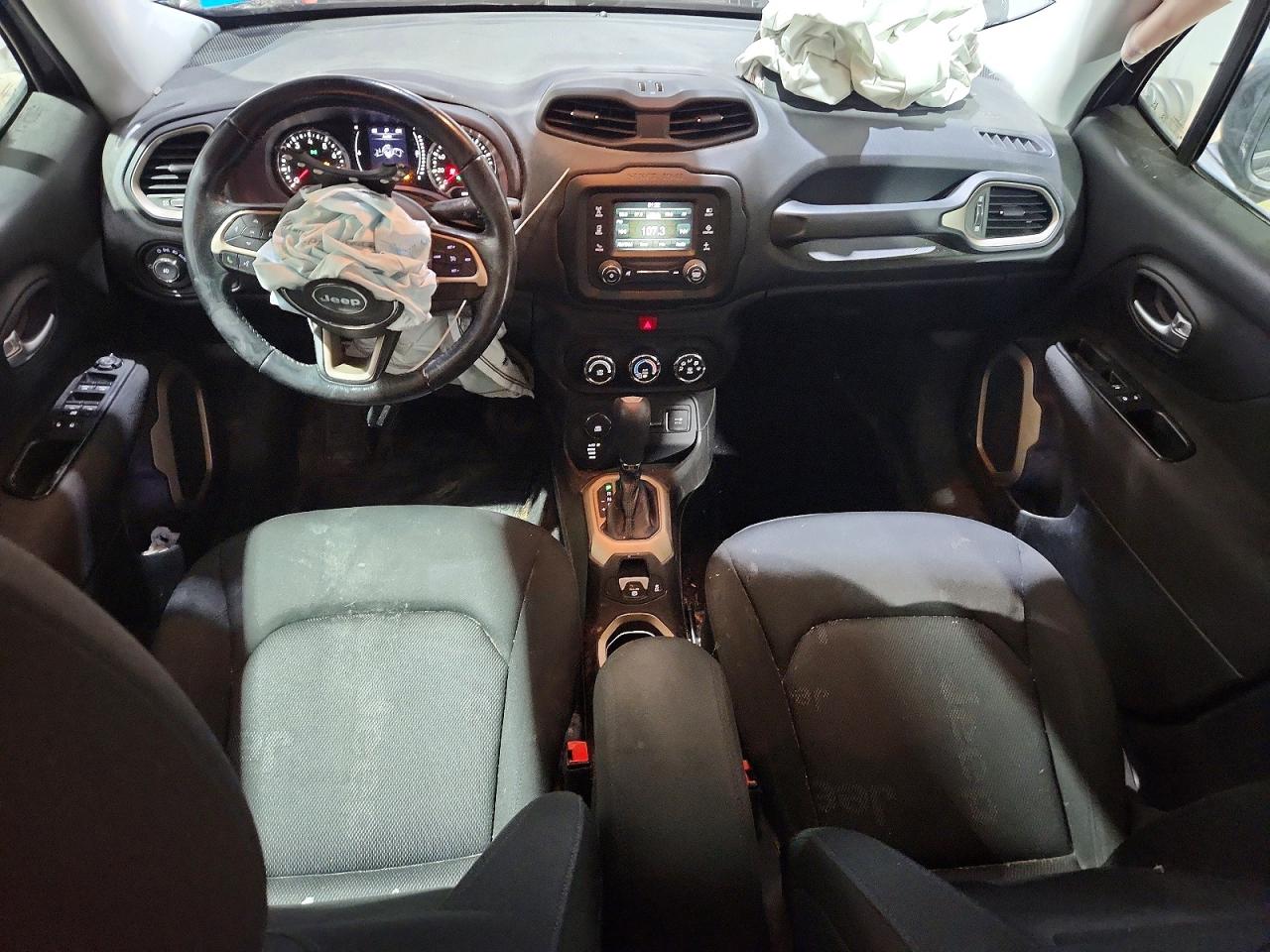 2017 JEEP RENEGADE LATITUDE photo 8