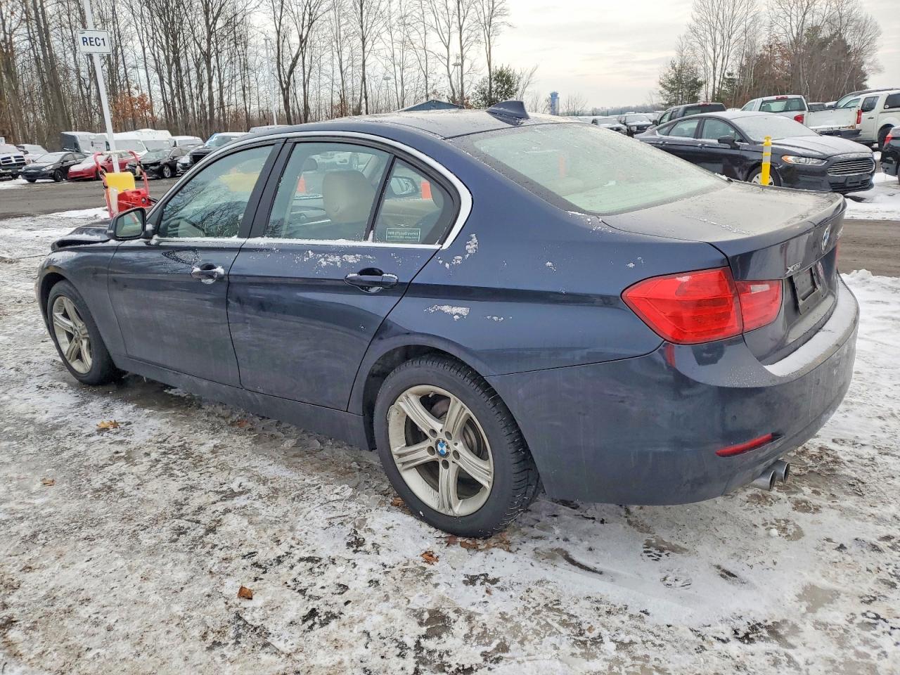 2015 BMW 328 XI SULEV photo 2
