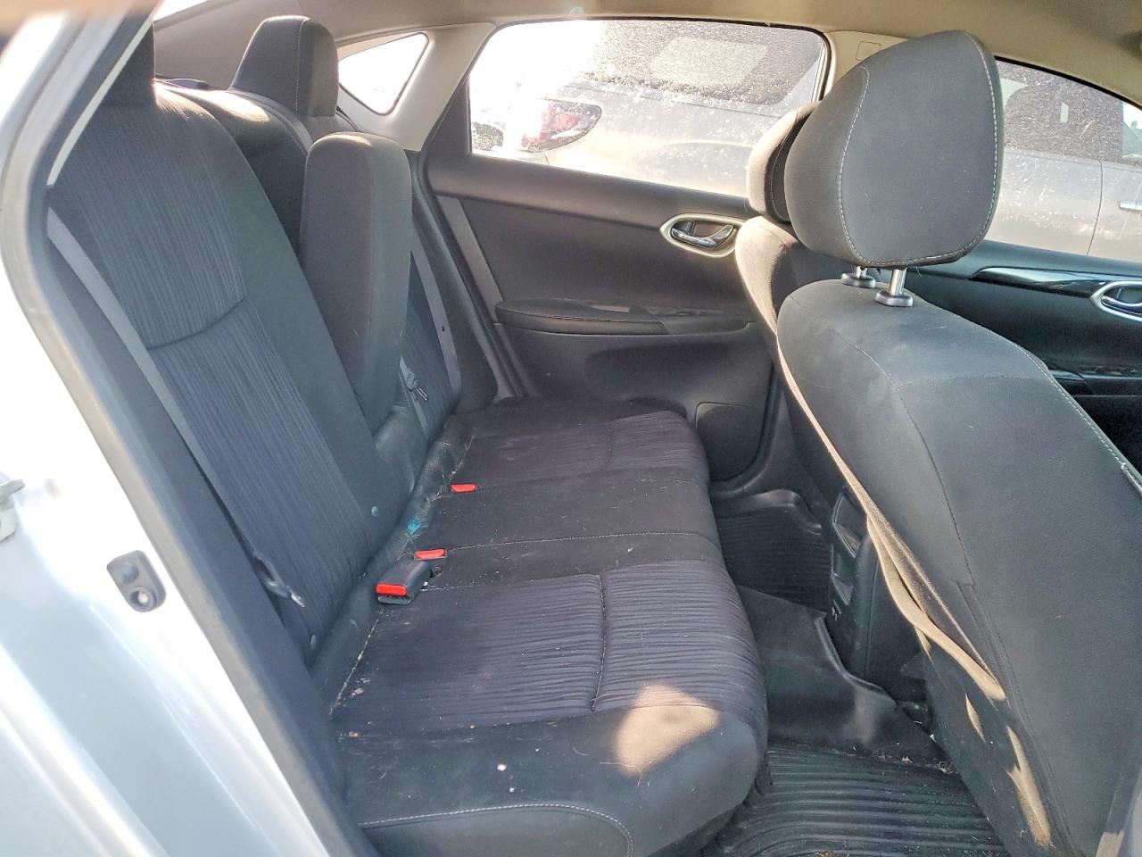 2019 NISSAN SENTRA S photo 19