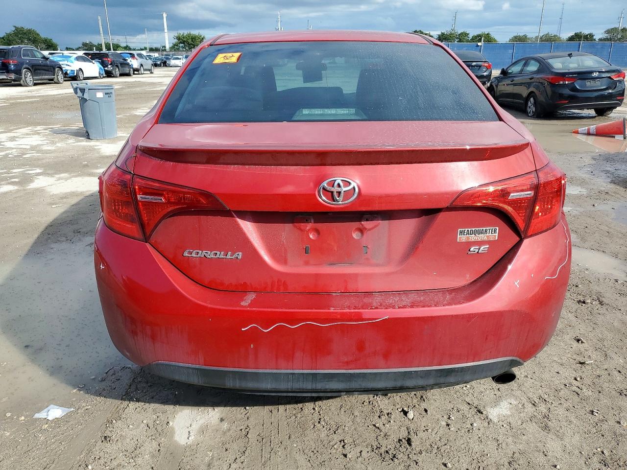 2017 TOYOTA COROLLA SE photo 6