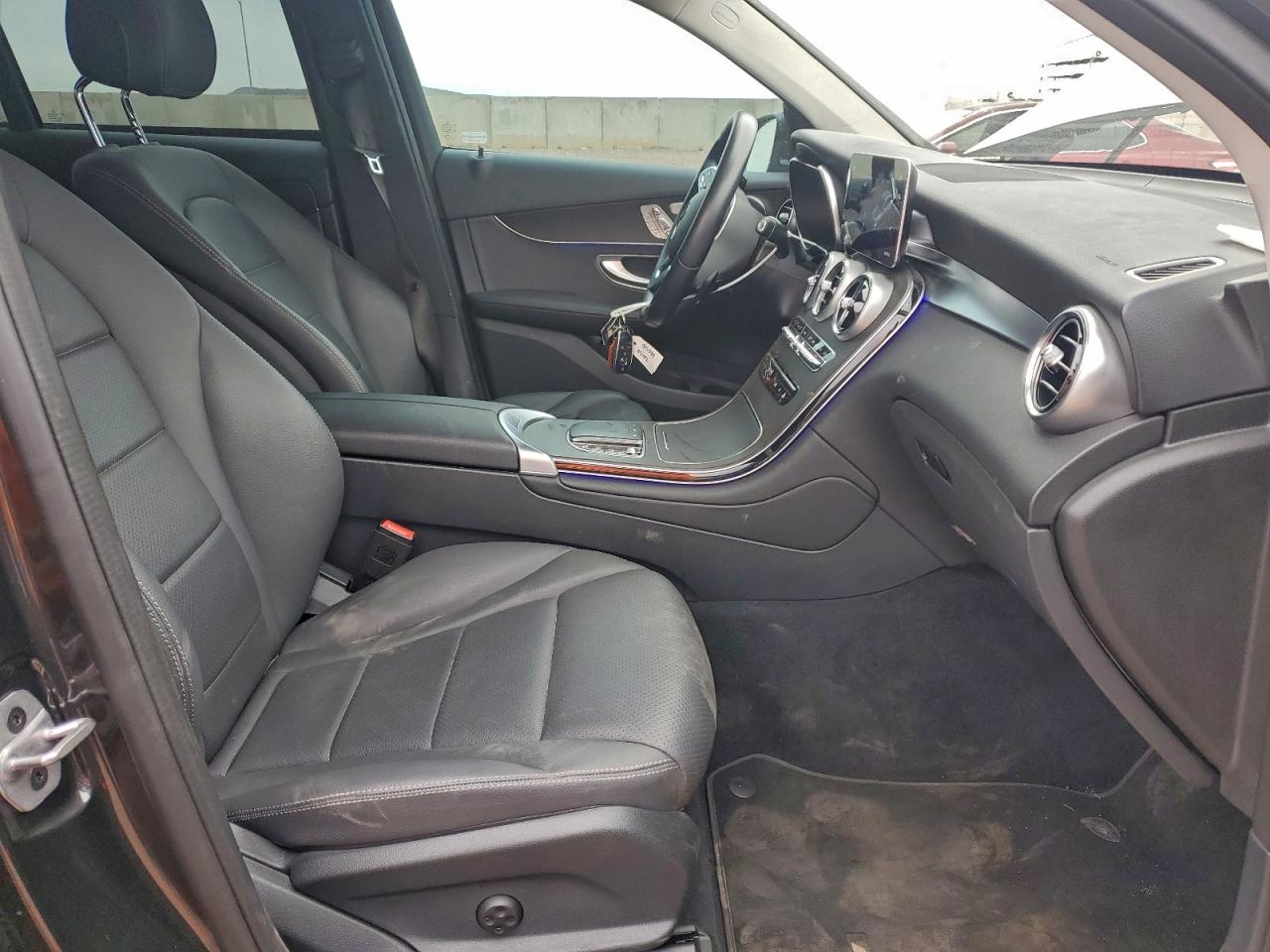 2022 MERCEDES-BENZ GLC 300 photo 7