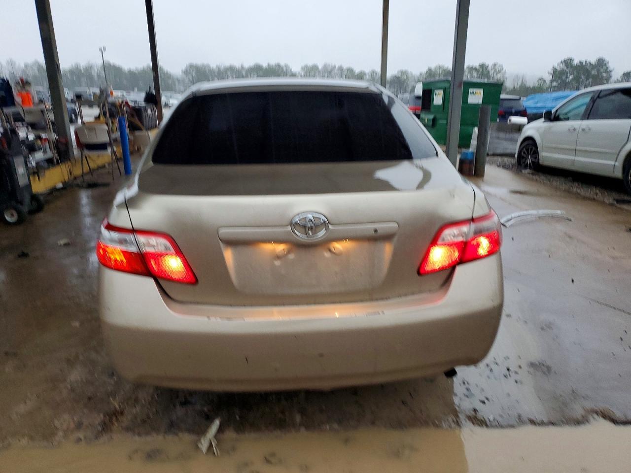 2009 TOYOTA CAMRY BASE photo 11