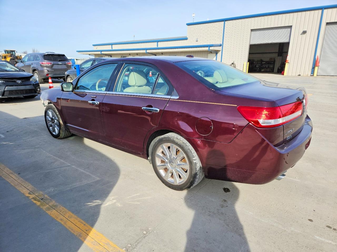 2011 LINCOLN MKZ photo 3