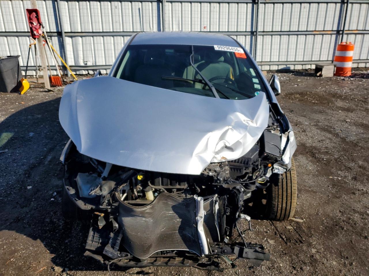 2013 HYUNDAI ELANTRA GLS photo 5