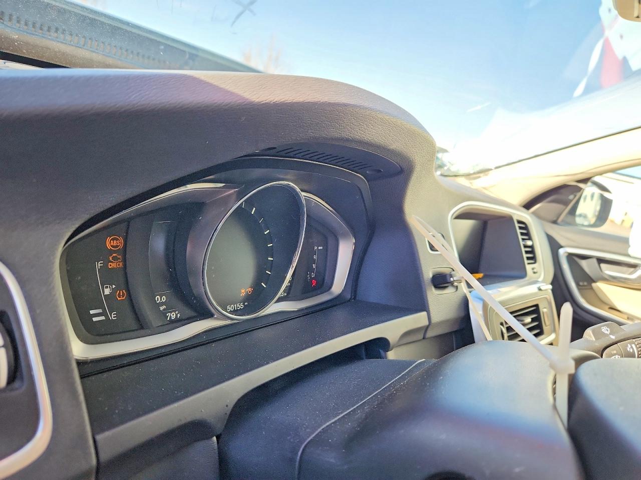 2017 VOLVO S60 PLATINUM photo 17