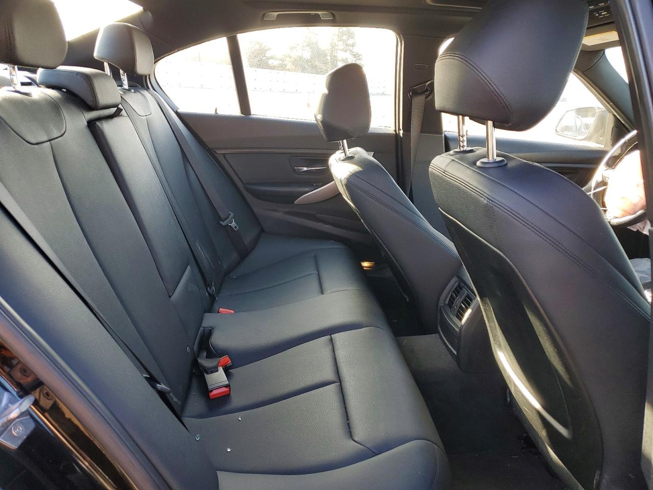 2015 BMW 320 I XDRIVE photo 10