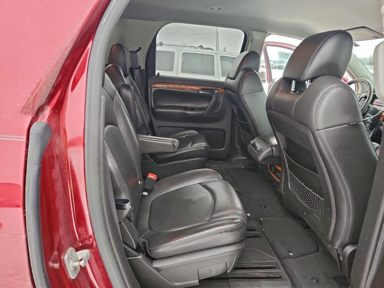 2007 SATURN OUTLOOK XR photo 11