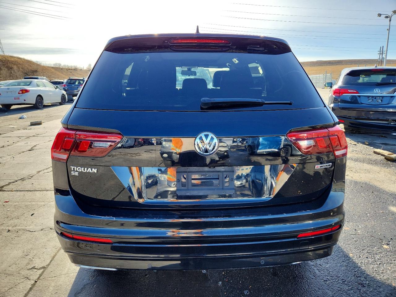 2020 VOLKSWAGEN TIGUAN SE photo 6