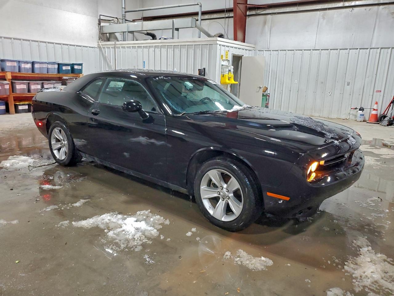 2023 DODGE CHALLENGER SXT photo 4