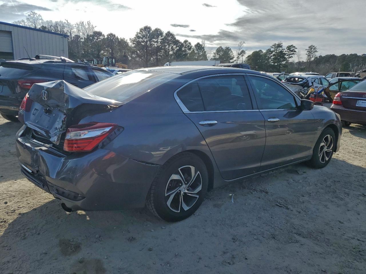 2017 HONDA ACCORD LX photo 3