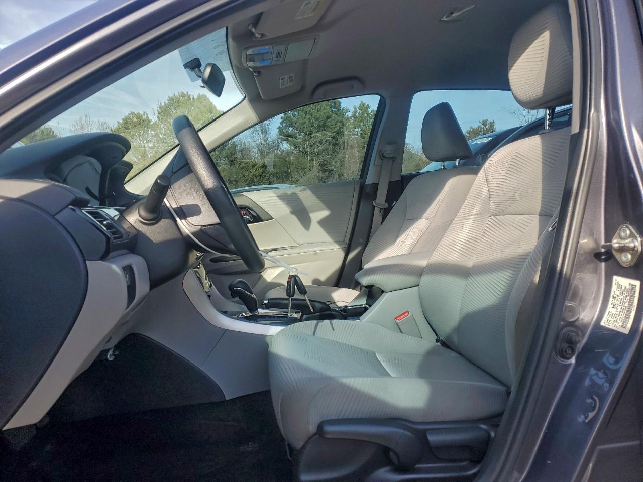 2017 HONDA ACCORD LX photo 7