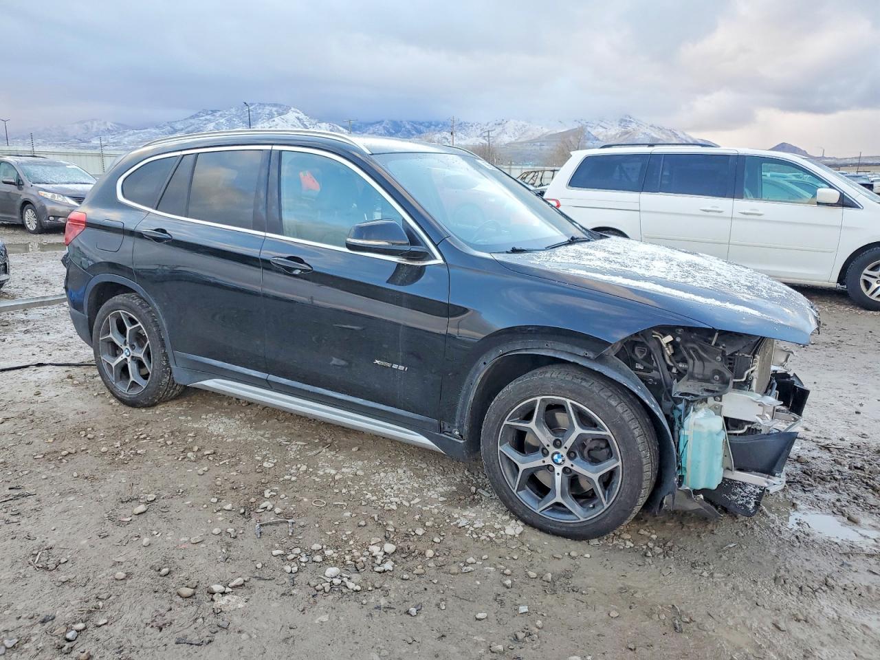 2016 BMW X1 XDRIVE28I photo 4