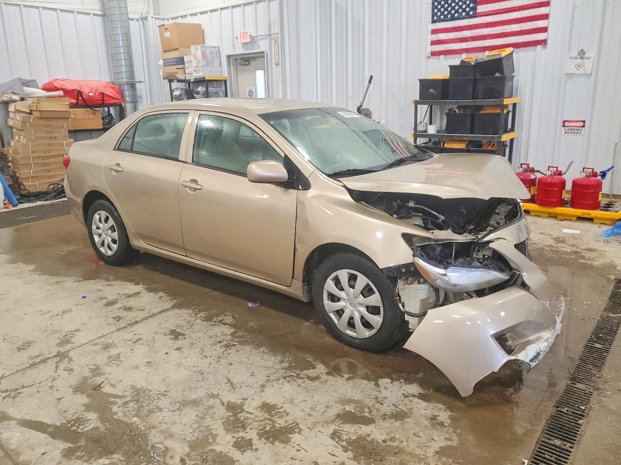 2010 TOYOTA COROLLA LE photo 4