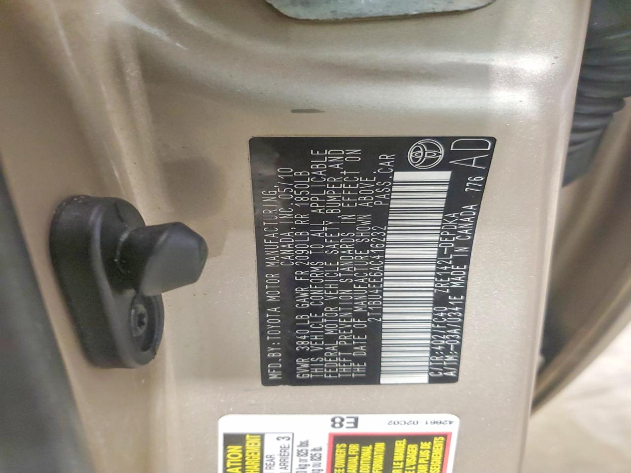2010 TOYOTA COROLLA LE photo 13