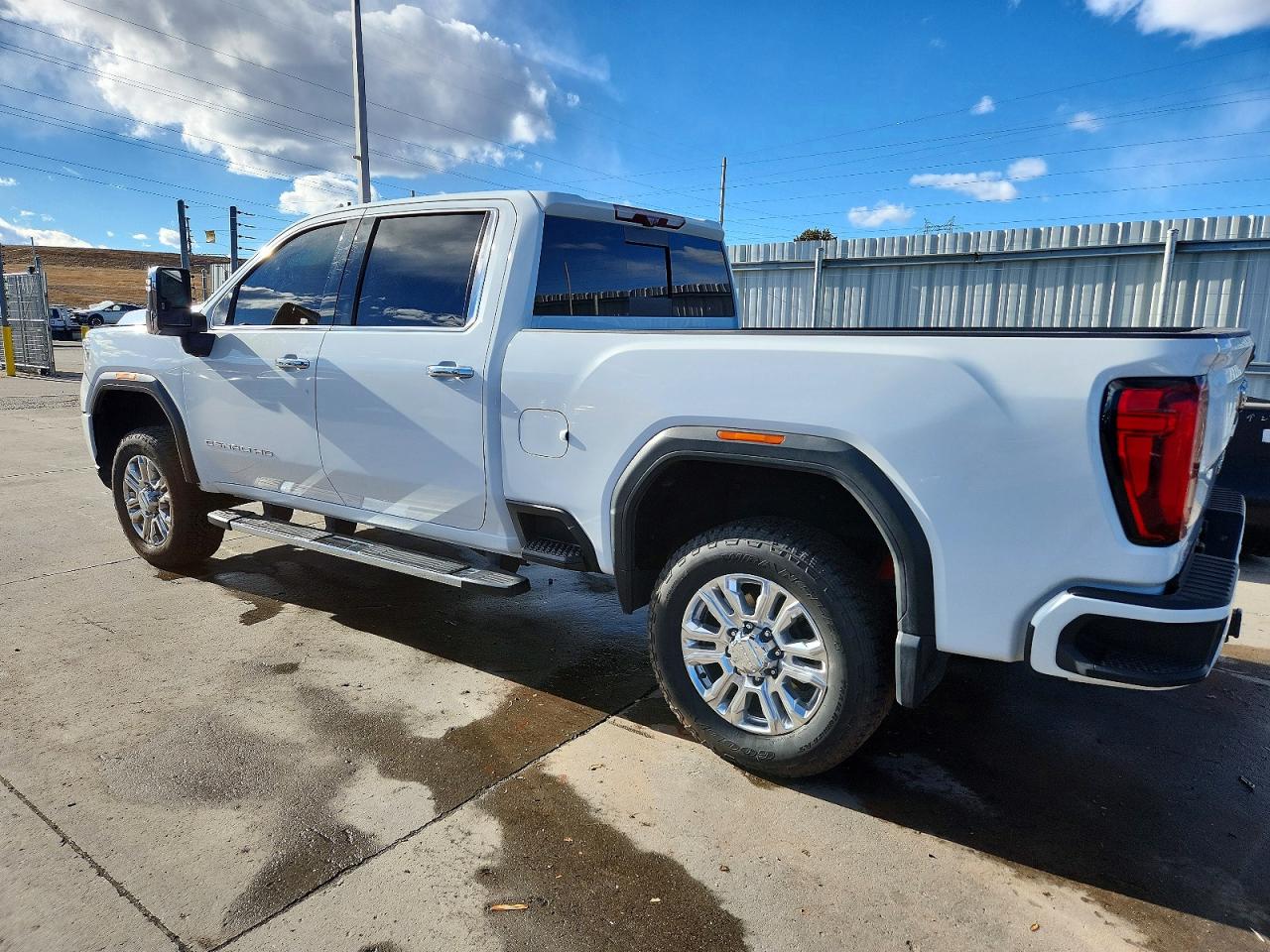2021 GMC SIERRA K2500 DENALI photo 2