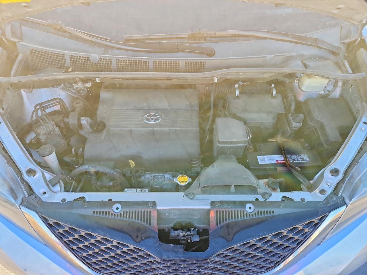 2015 TOYOTA SIENNA SPORT photo 23