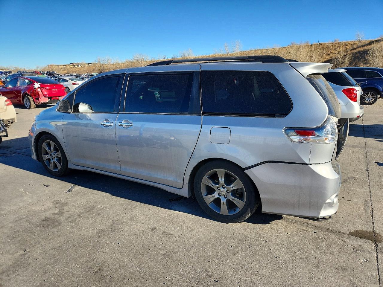 2015 TOYOTA SIENNA SPORT photo 3