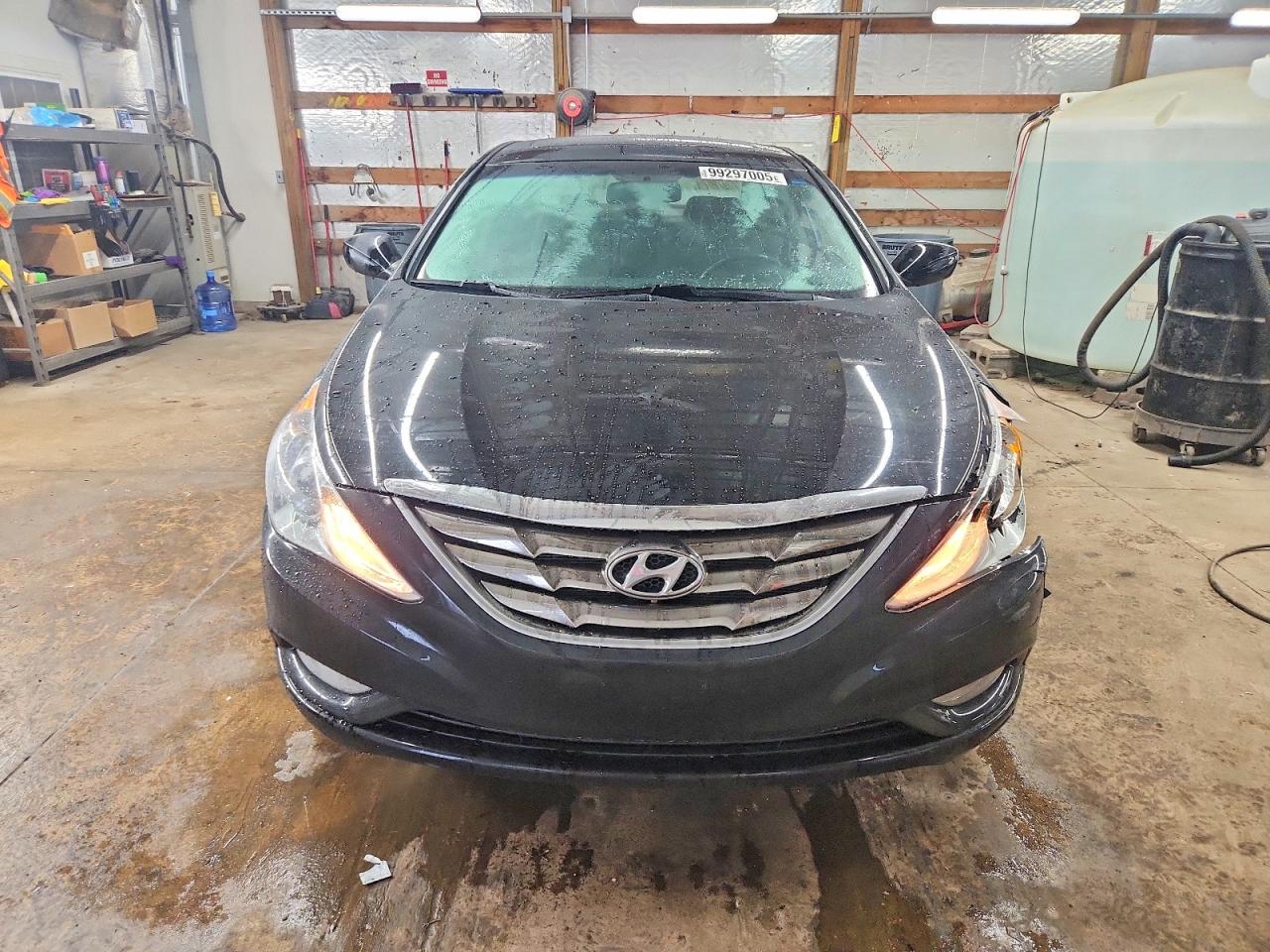 2013 HYUNDAI SONATA SE photo 5