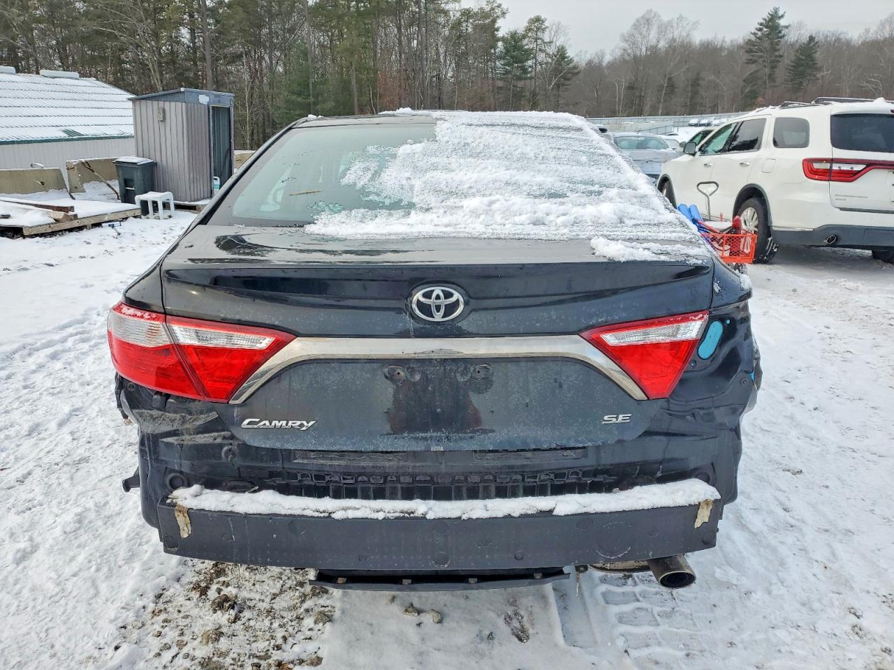 2016 TOYOTA CAMRY LE photo 6