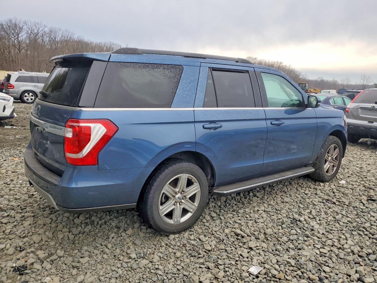 2019 FORD EXPEDITION XLT photo 3