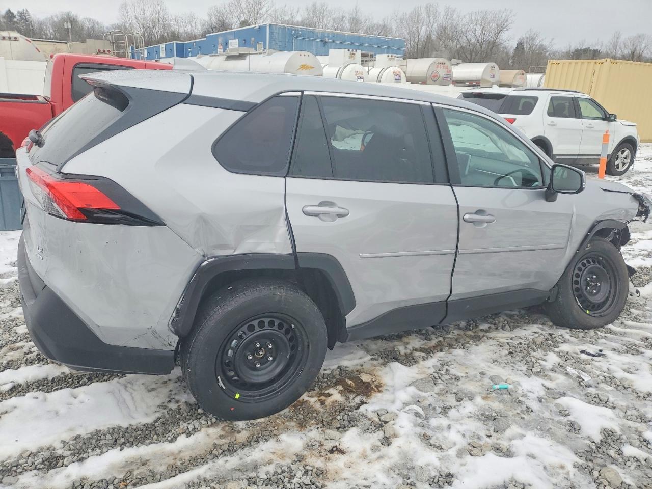 2025 TOYOTA RAV4 LE photo 3