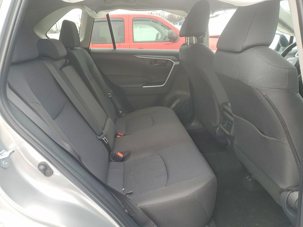 2025 TOYOTA RAV4 LE photo 11