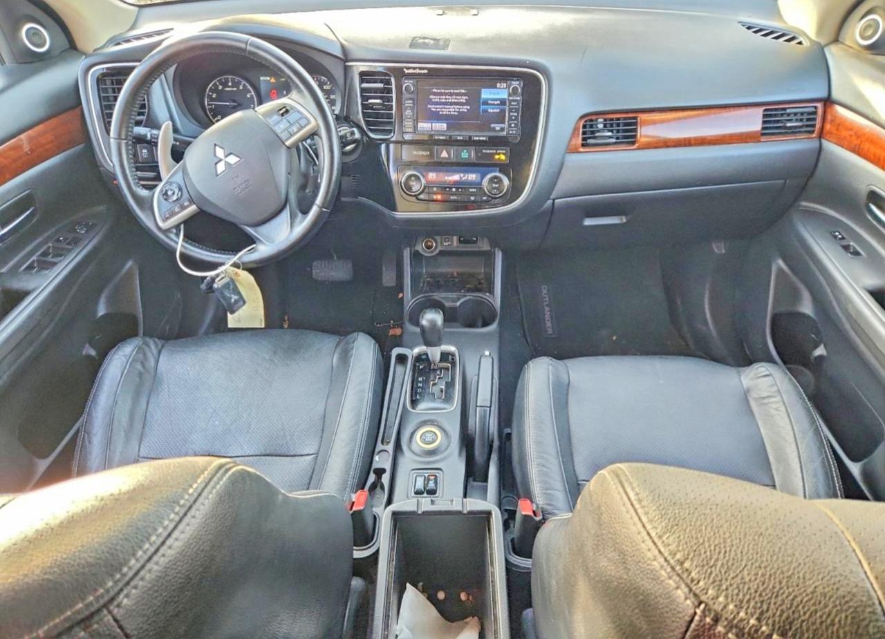 2014 MITSUBISHI OUTLANDER GT photo 8