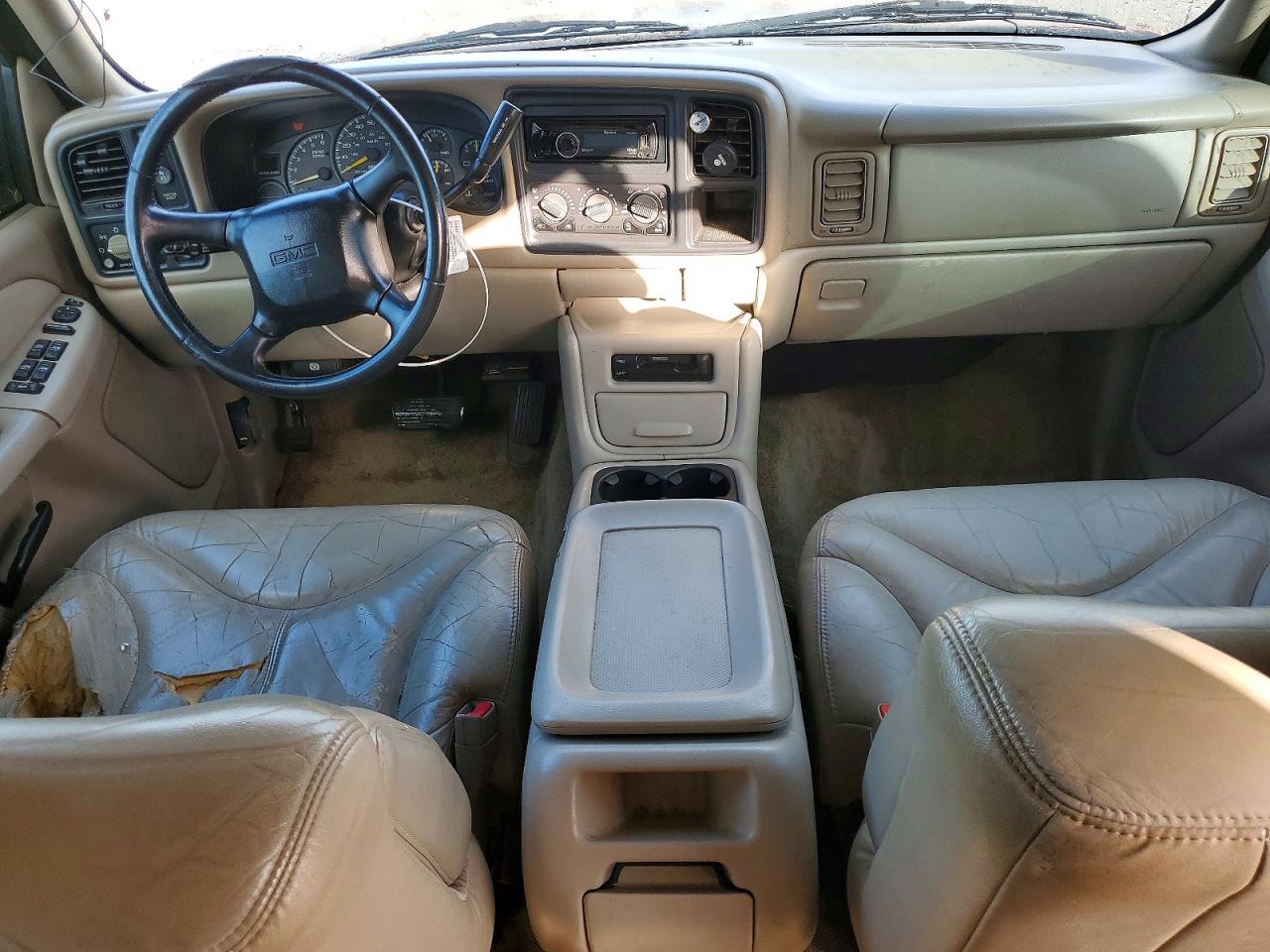 2002 GMC YUKON XL C1500 photo 8