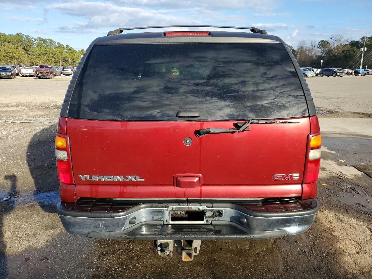 2002 GMC YUKON XL C1500 photo 6