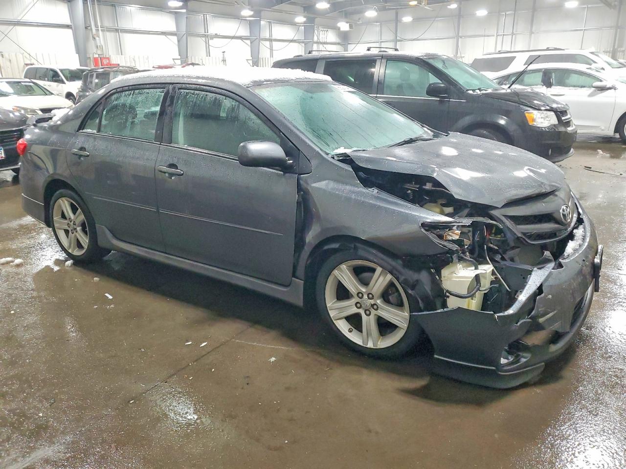 2013 TOYOTA COROLLA BASE photo 4