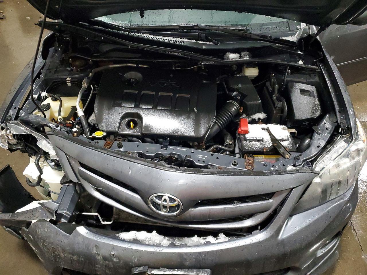 2013 TOYOTA COROLLA BASE photo 11