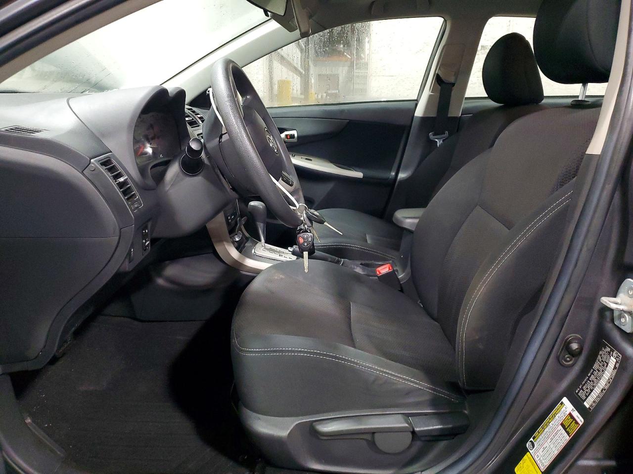 2013 TOYOTA COROLLA BASE photo 7